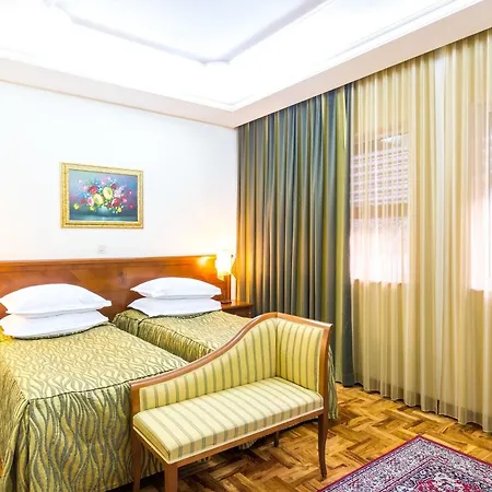 Hotel President