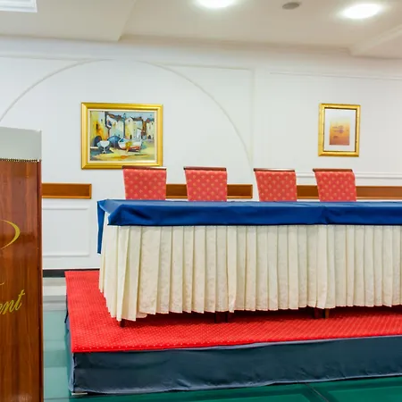 Palazzo President فندق